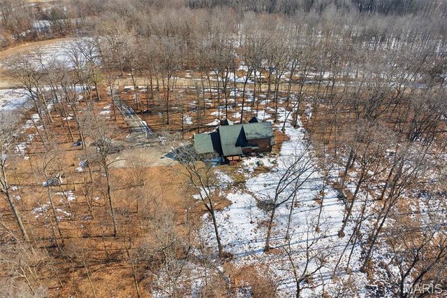 417 Dudleyville Road, Greenville, IL 62246