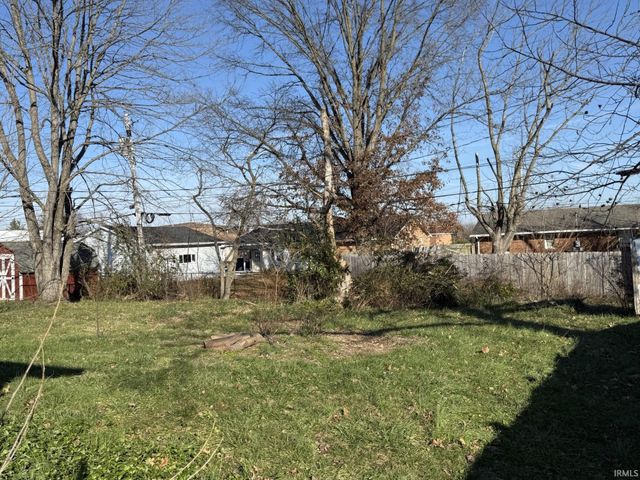 1313 Mayfair Drive, Boonville, IN 47601