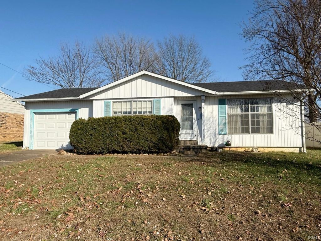 1313 Mayfair Drive, Boonville, IN 47601