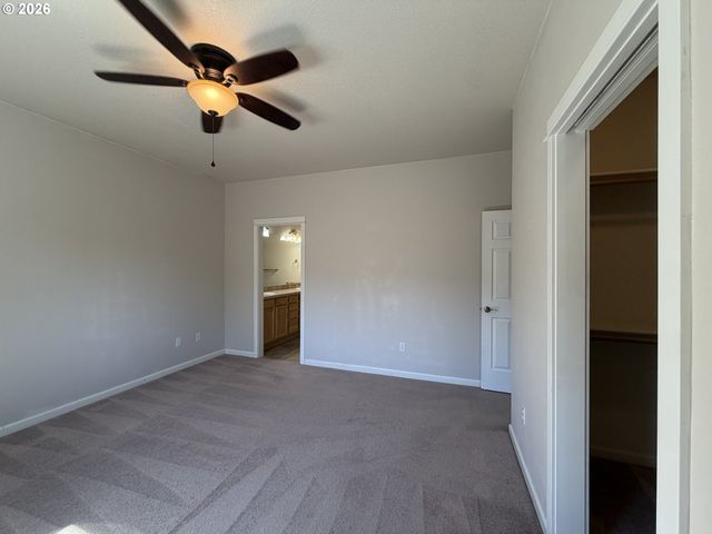 1586 Ne GRANDHAVEN St, Mc Minnville, OR 97128