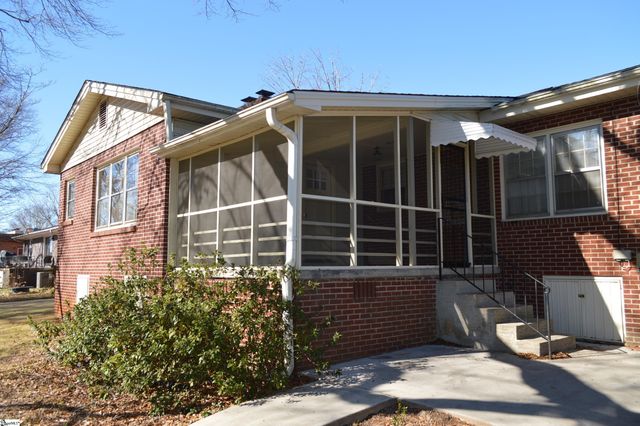 206 Hillside Drive, Greer, SC 29651