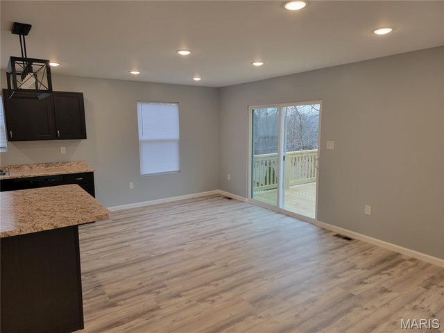 1051 Smith Avenue, Ferguson, MO 63135