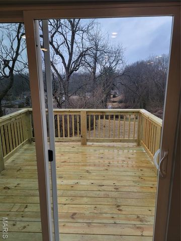 1051 Smith Avenue, Ferguson, MO 63135