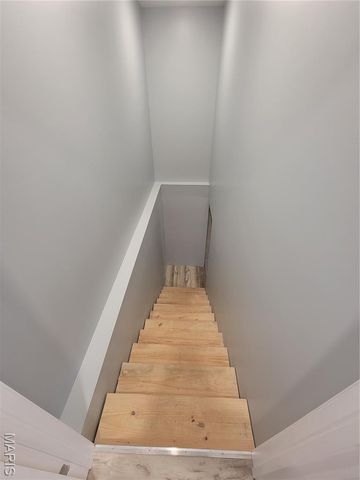 1051 Smith Avenue, Ferguson, MO 63135