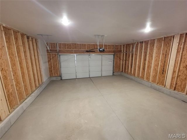 1051 Smith Avenue, Ferguson, MO 63135