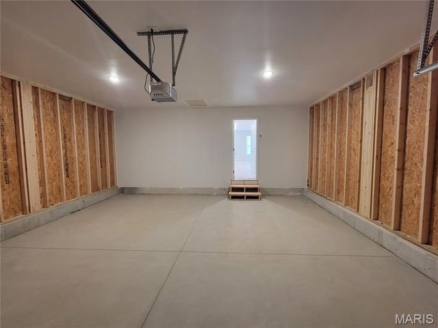 1051 Smith Avenue, Ferguson, MO 63135