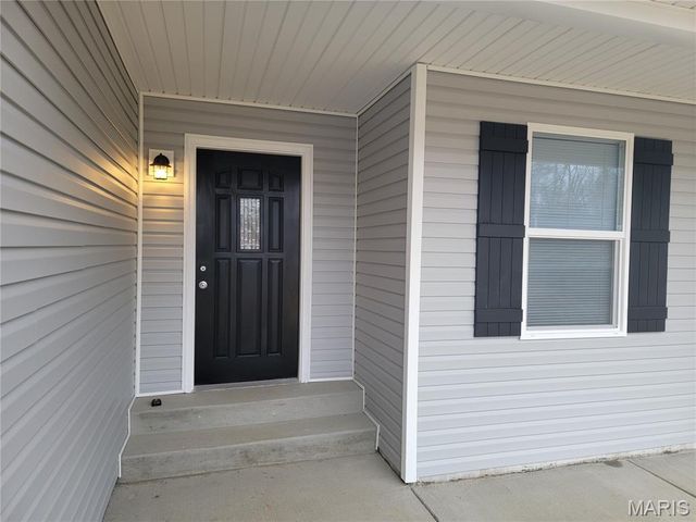 1051 Smith Avenue, Ferguson, MO 63135