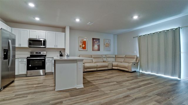 2746 PEARLY BANKS DRIVE, Bradenton, FL 34208