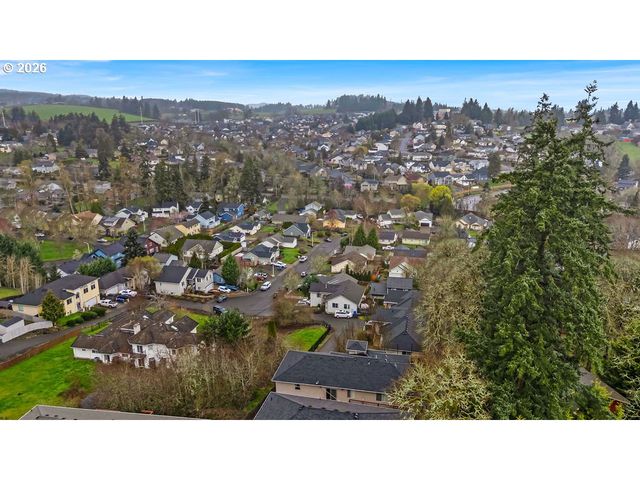 2652 HOO DOO Dr, Salem, OR 97304