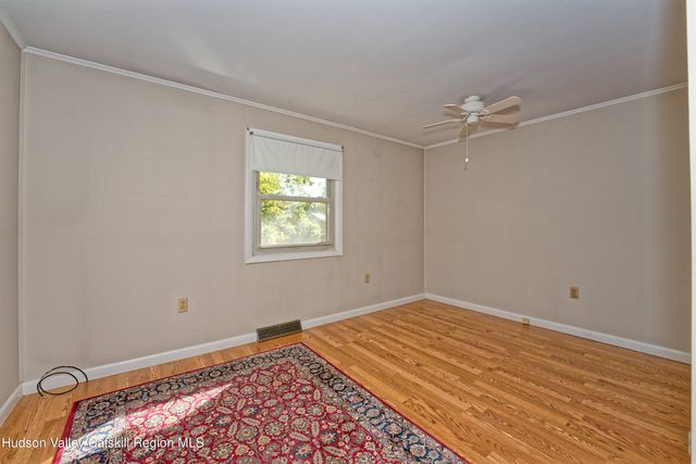 18 Coronation Drive, Stuyvesant, NY 12173