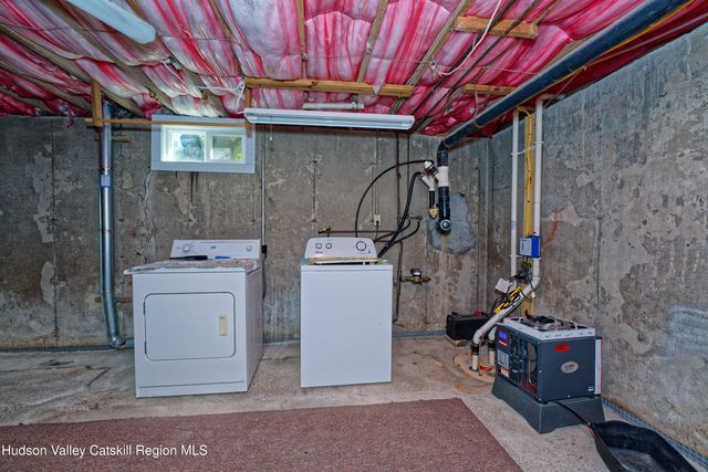 18 Coronation Drive, Stuyvesant, NY 12173