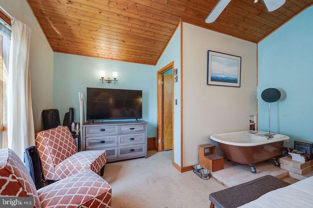 4000 6TH AVE, Temple, PA 19560