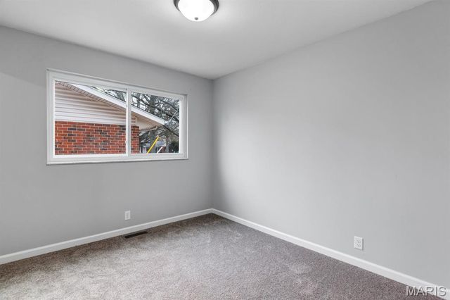 2305 Belfast Drive, Florissant, MO 63033