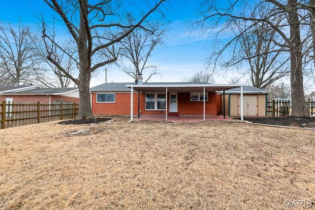 2305 Belfast Drive, Florissant, MO 63033