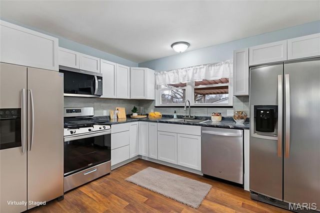 2305 Belfast Drive, Florissant, MO 63033