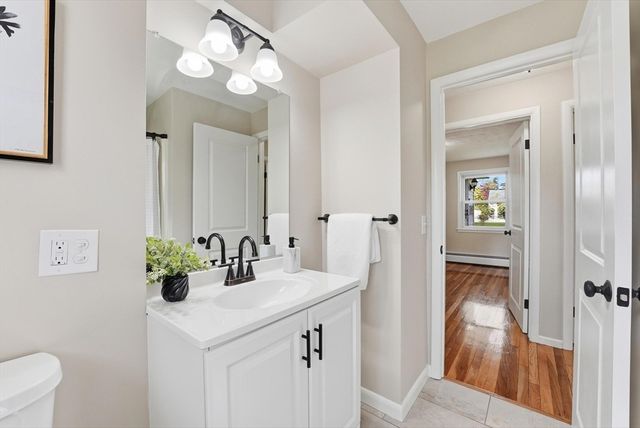 129 Cooper St, Springfield, MA 01108