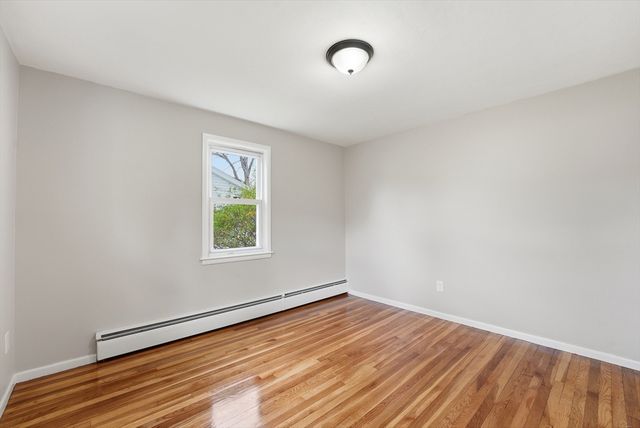 129 Cooper St, Springfield, MA 01108