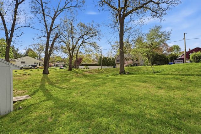 129 Cooper St, Springfield, MA 01108