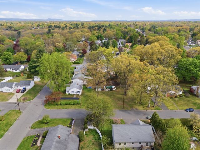 129 Cooper St, Springfield, MA 01108