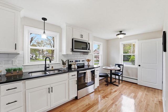 129 Cooper St, Springfield, MA 01108