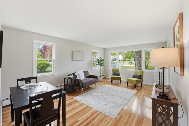 129 Cooper St, Springfield, MA 01108