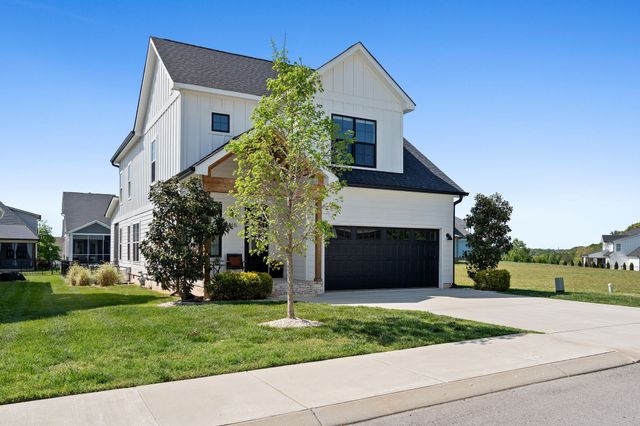615 River Watch Way, Winchester, TN 37398