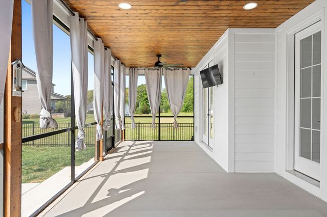 615 River Watch Way, Winchester, TN 37398