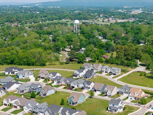 615 River Watch Way, Winchester, TN 37398