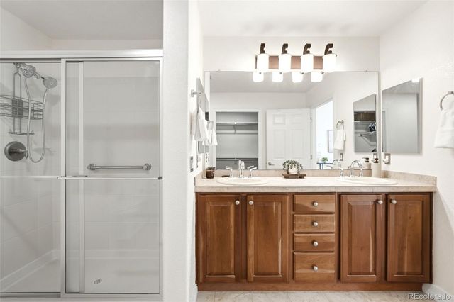 7603 S Addison Way, Aurora, CO 80016