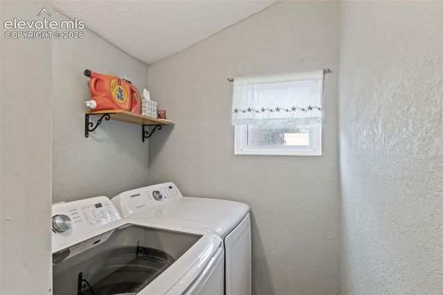 1726 E Evans Avenue, Pueblo, CO 81004