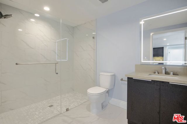 2939 Leeward Avenue 401, Los Angeles, CA 90005