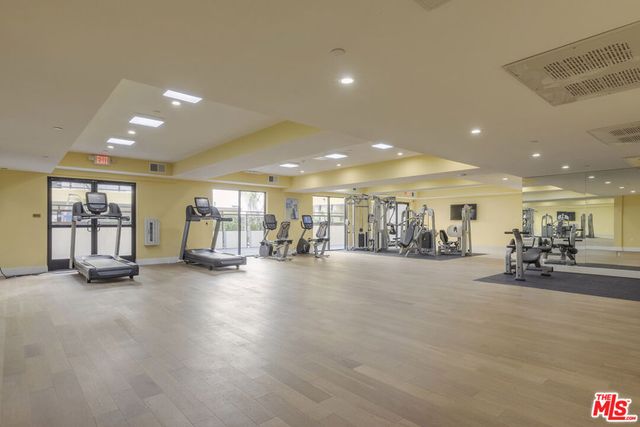 2939 Leeward Avenue 401, Los Angeles, CA 90005