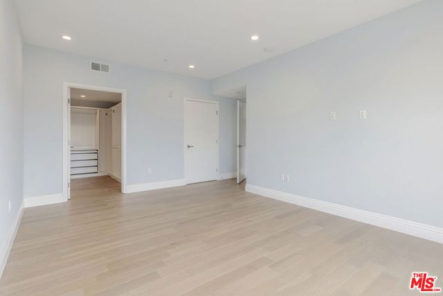 2939 Leeward Avenue 401, Los Angeles, CA 90005