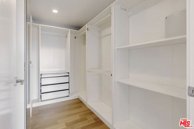 2939 Leeward Avenue 401, Los Angeles, CA 90005