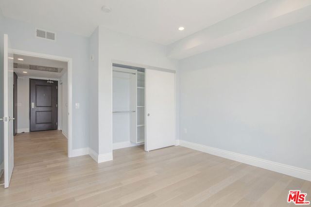 2939 Leeward Avenue 401, Los Angeles, CA 90005