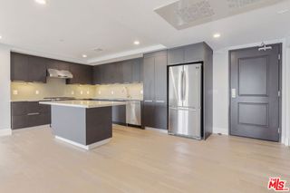 2939 Leeward Avenue 401, Los Angeles, CA 90005