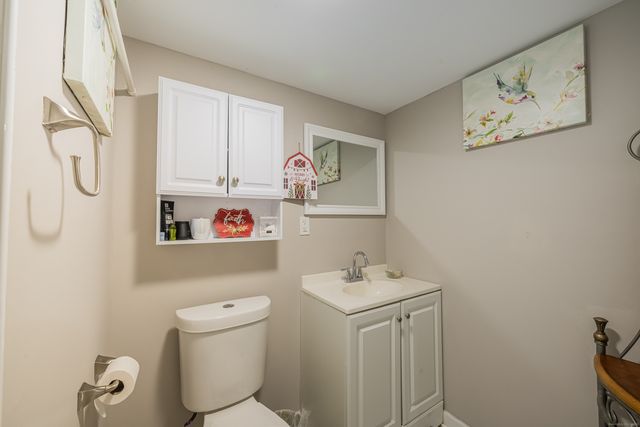 1172 Wintergreen Avenue, Hamden, CT 06514