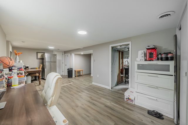 1172 Wintergreen Avenue, Hamden, CT 06514