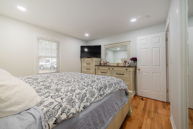 1172 Wintergreen Avenue, Hamden, CT 06514