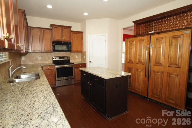 105 Jobe Drive, Statesville, NC 28677