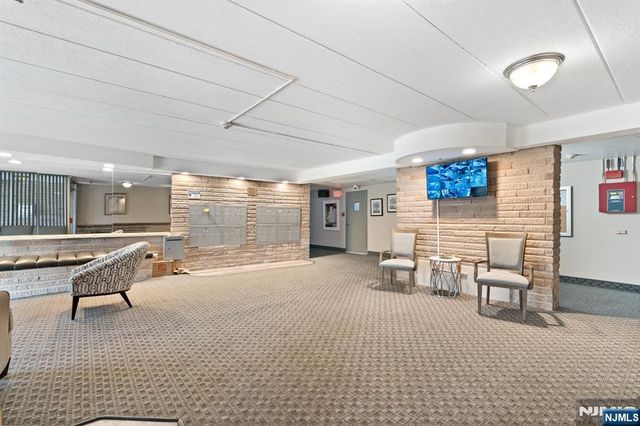 300 Lookout Avenue C4, Hackensack, NJ 07601