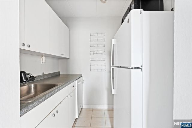 300 Lookout Avenue C4, Hackensack, NJ 07601