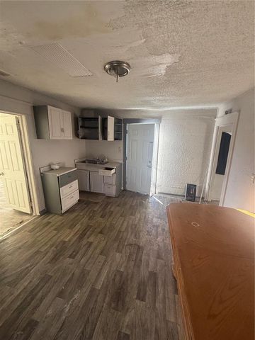 1015 E COLUMBUS DRIVE, Tampa, FL 33605