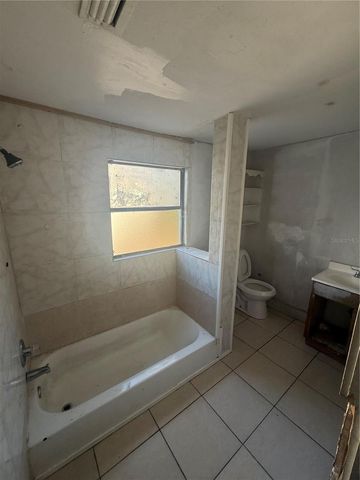 1015 E COLUMBUS DRIVE, Tampa, FL 33605