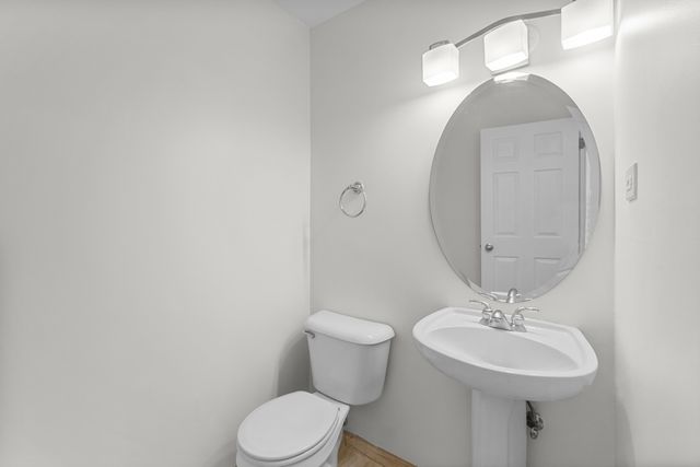 4520 S Saint Lawrence Avenue, Chicago, IL 60653