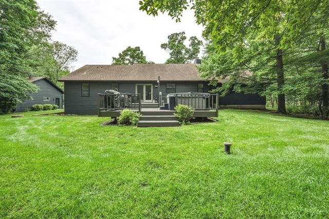 18714 67th Ave, Chippewa Falls, WI 54729