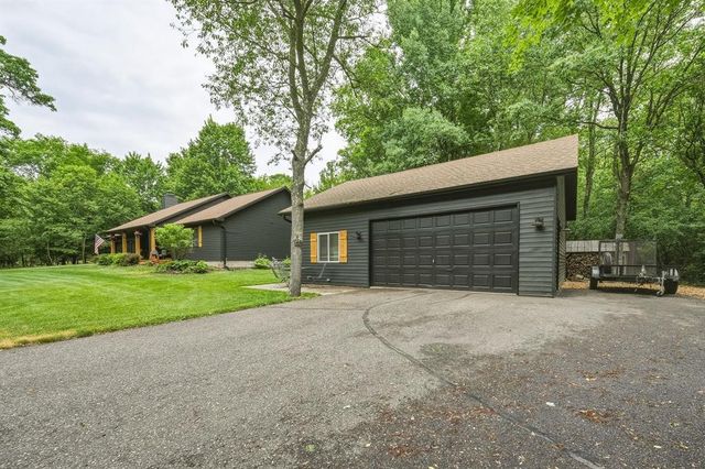 18714 67th Ave, Chippewa Falls, WI 54729