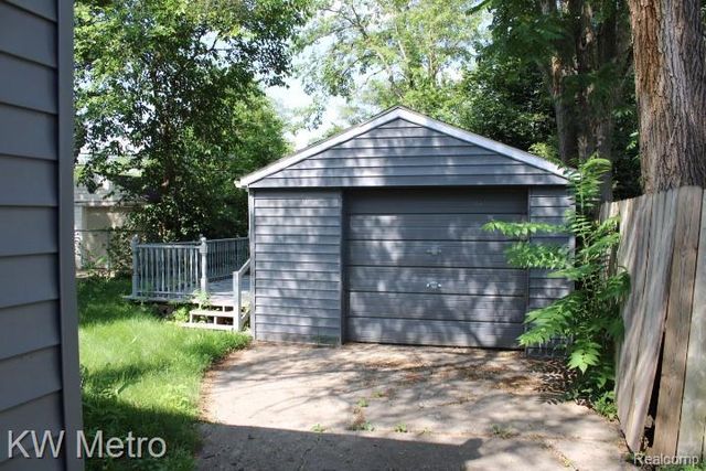 20043 Fenmore Street, Detroit, MI 48235