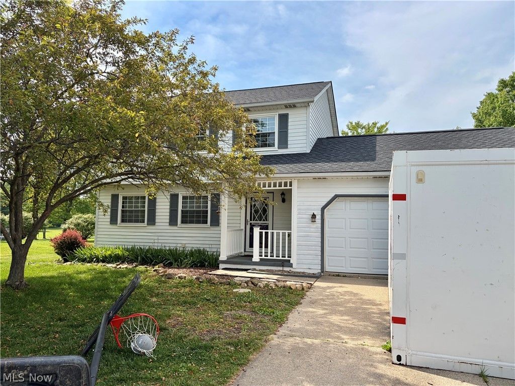 3023 Stockbridge Drive, Stow, OH 44224