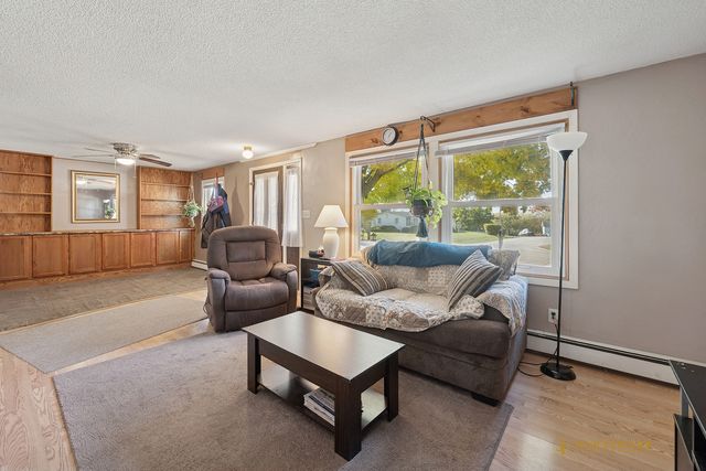 35179 N Hilldale Drive, Ingleside, IL 60041